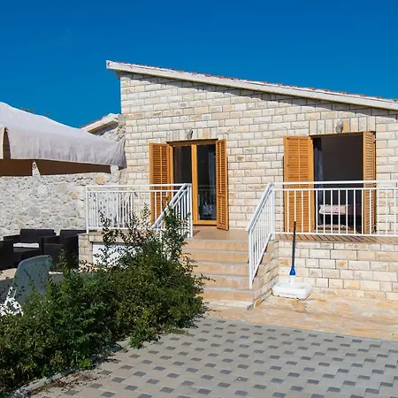 House Stone Curlew 4 Lišane Tinjske