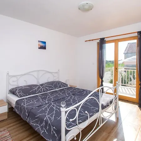 House Stone Curlew 4 Vikendica Lisane Tinjske