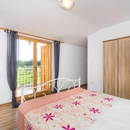 House Stone Curlew 4 Prázdninový dům Lisane Tinjske