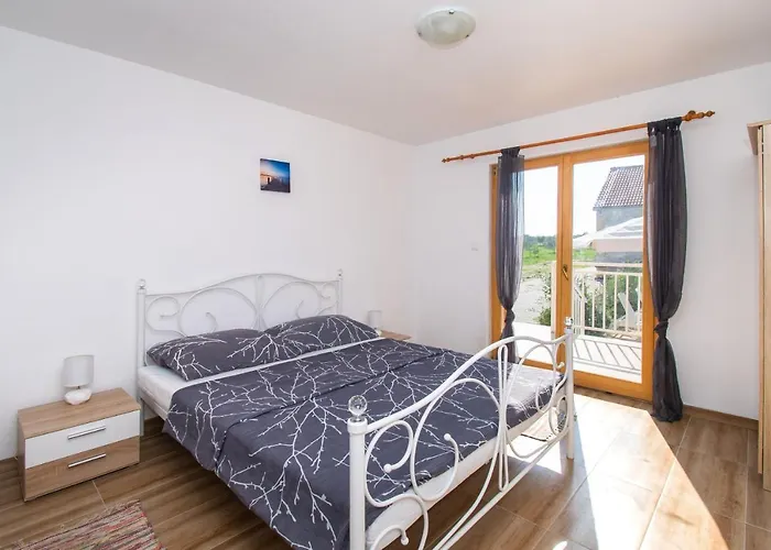 House Stone Curlew 4 Сasa de vacaciones Lisane Tinjske